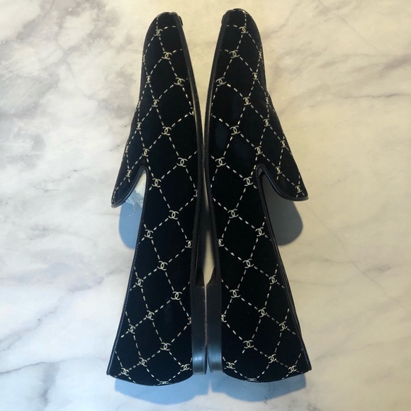 CHANEL Black Velvet Diamond Loafer / Moccasin NWOT - Picture 7 of 17